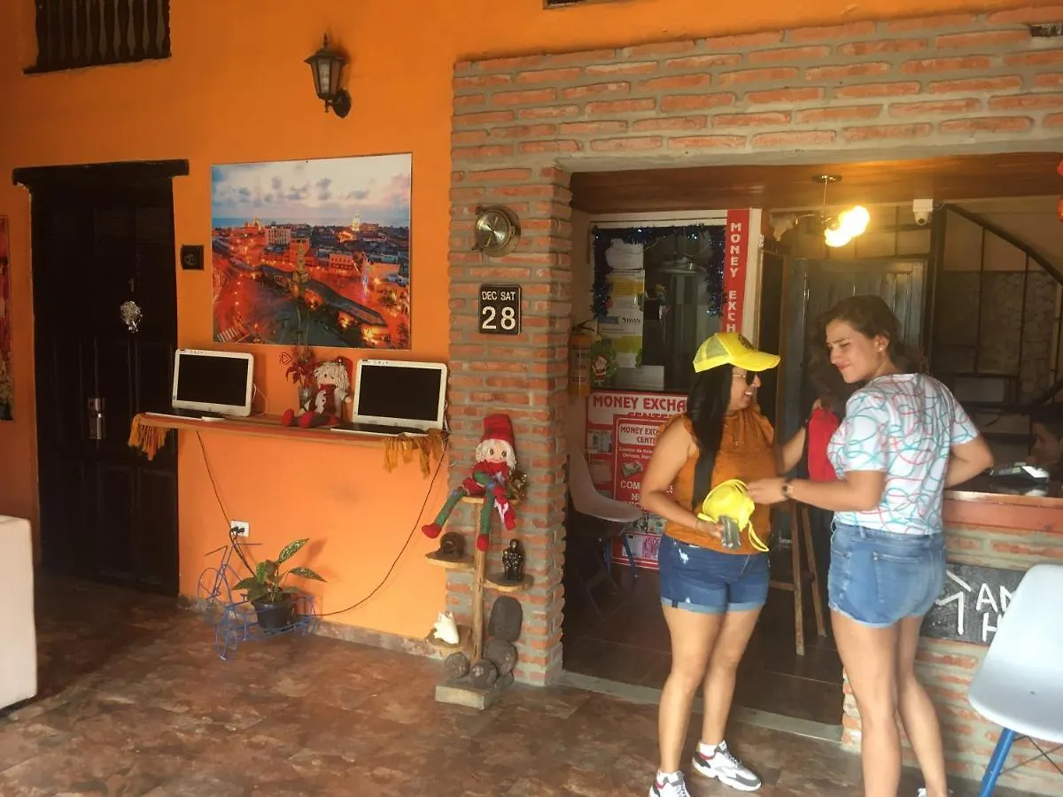 Mama Waldy Hostel Cartagena